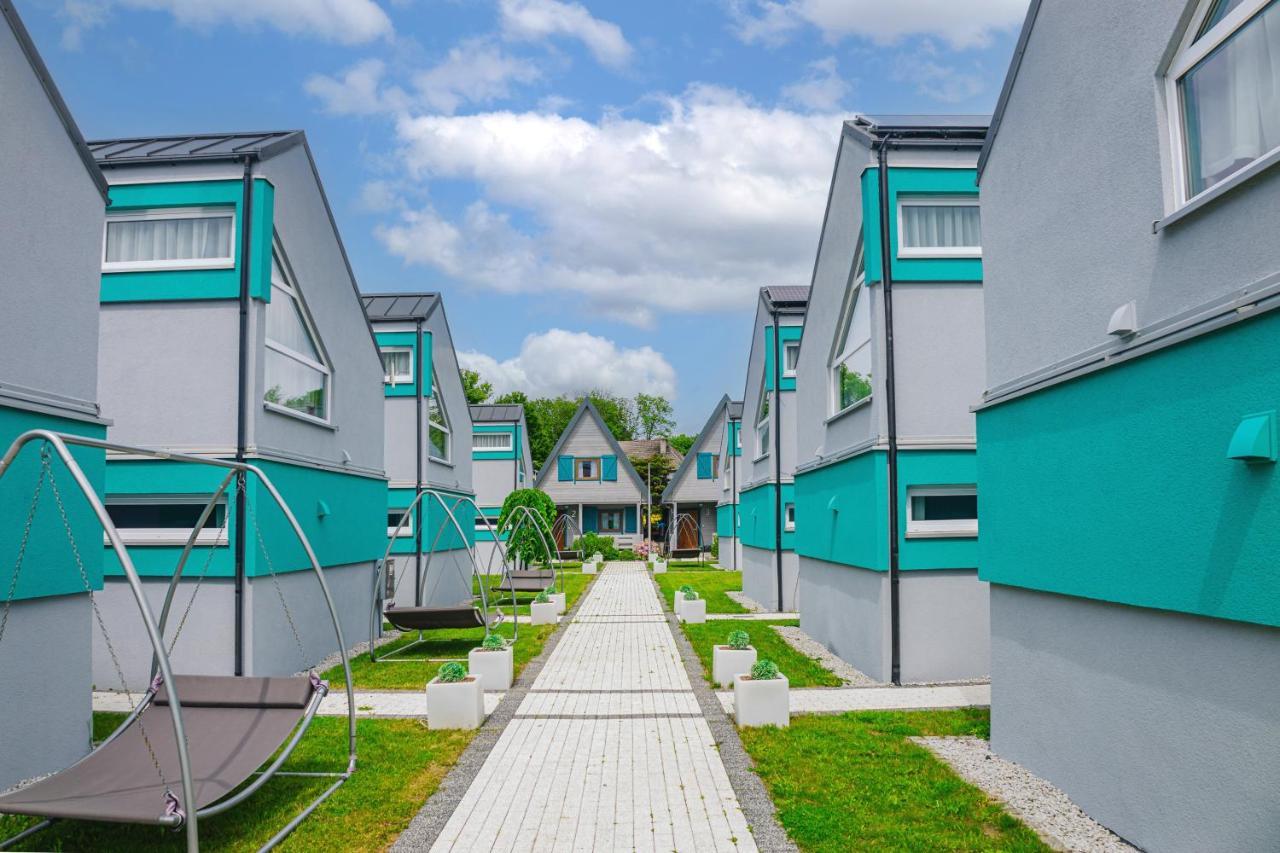 Ośrodek Sea Star Premium Hotel Sarbinowo Bagian luar foto