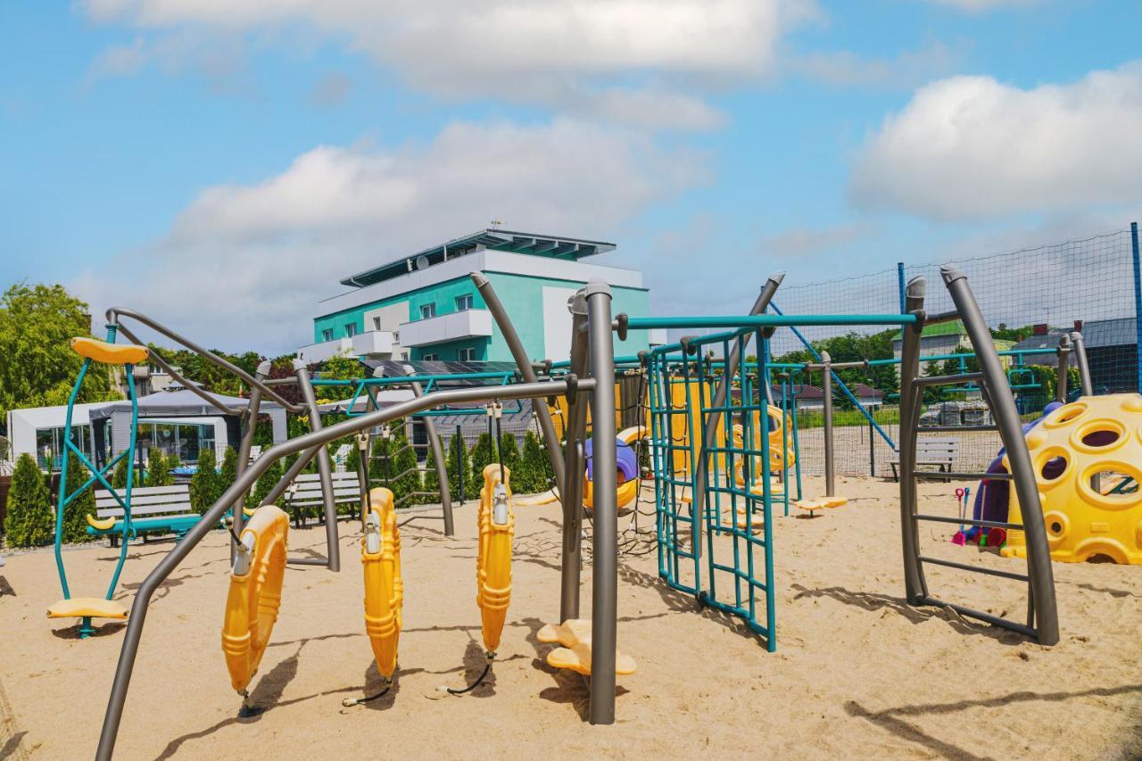 Ośrodek Sea Star Premium Hotel Sarbinowo Bagian luar foto