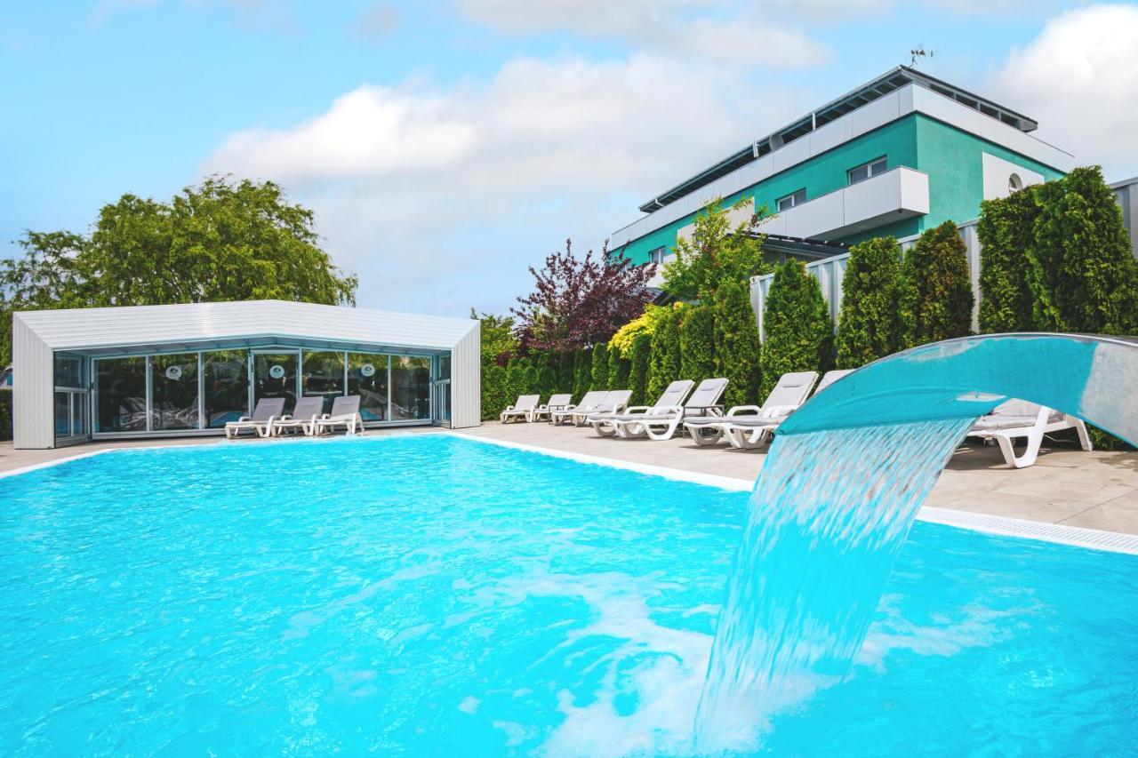 Ośrodek Sea Star Premium Hotel Sarbinowo Bagian luar foto