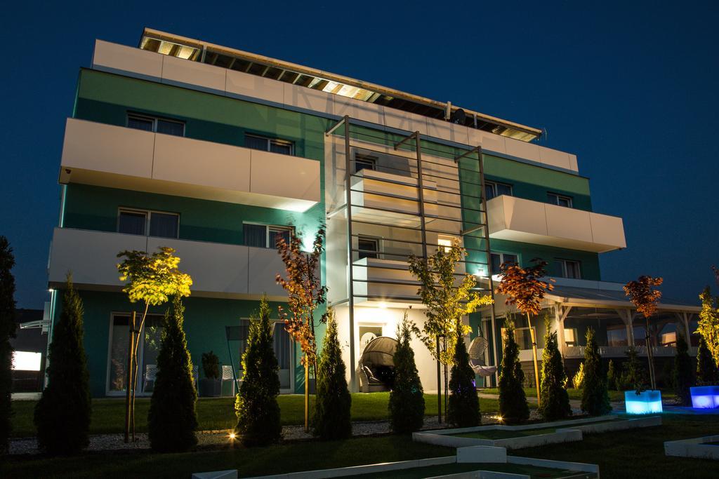 Ośrodek Sea Star Premium Hotel Sarbinowo Bagian luar foto